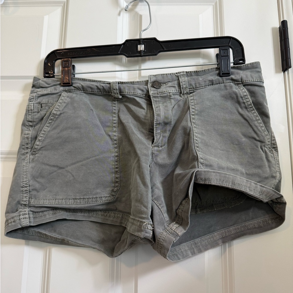 Mossimo Supply Co Gray Cargo Shorts Casual Style
